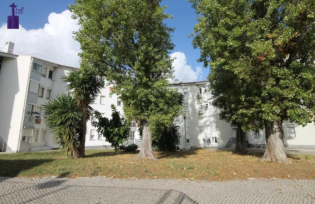 Lisbon South Apartment-1